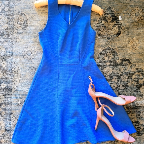 FIT AND FLARE DRESS - Picture 1 of 4